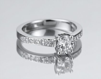 Ring mit Diamant